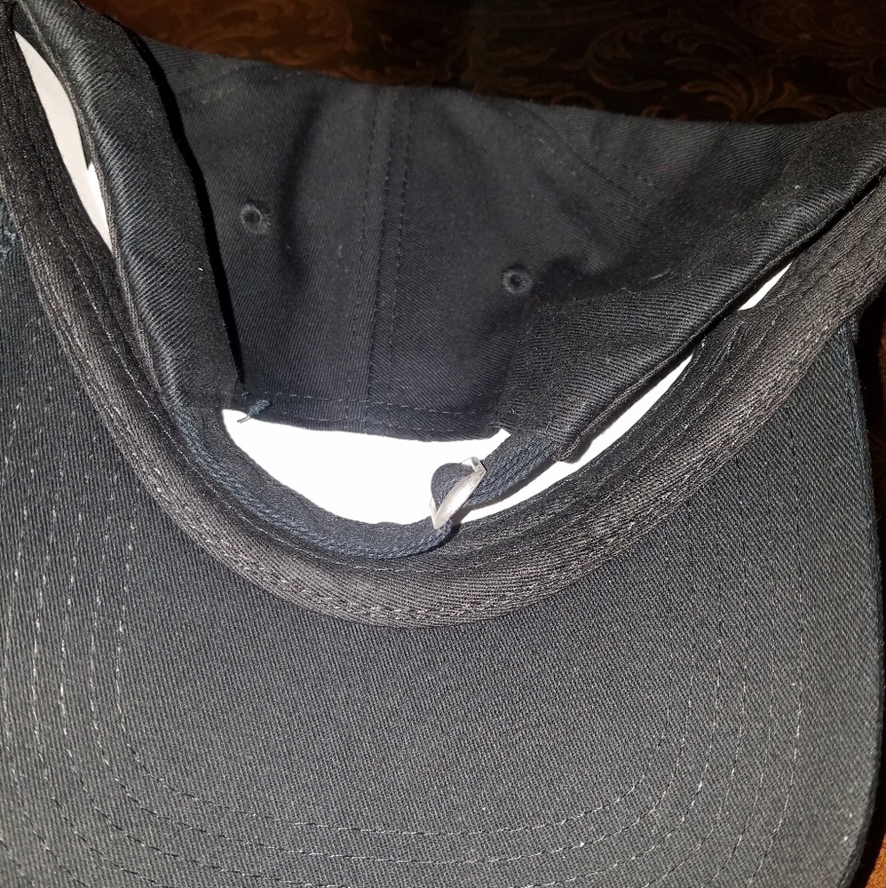 baseball hat - Picture 2 of 3